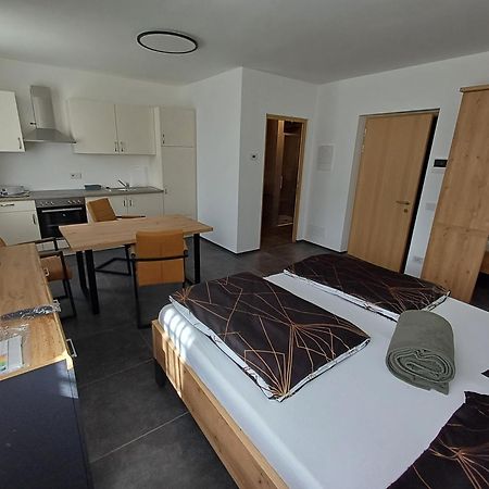 Lanziner Apartments Egna Luaran gambar