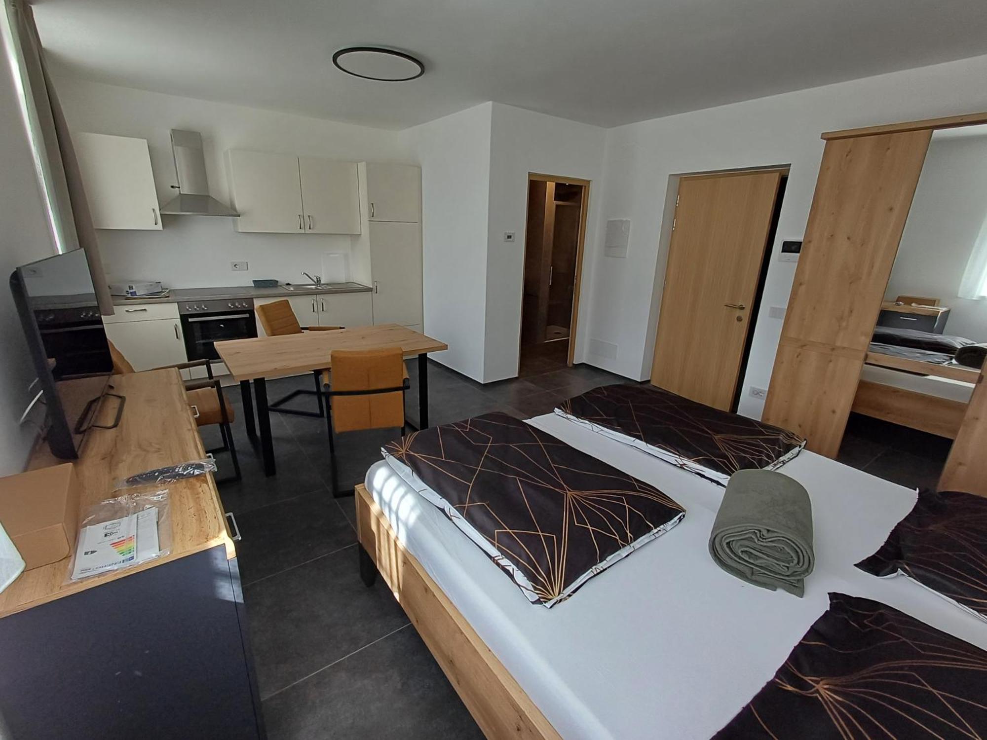 Lanziner Apartments Egna Luaran gambar
